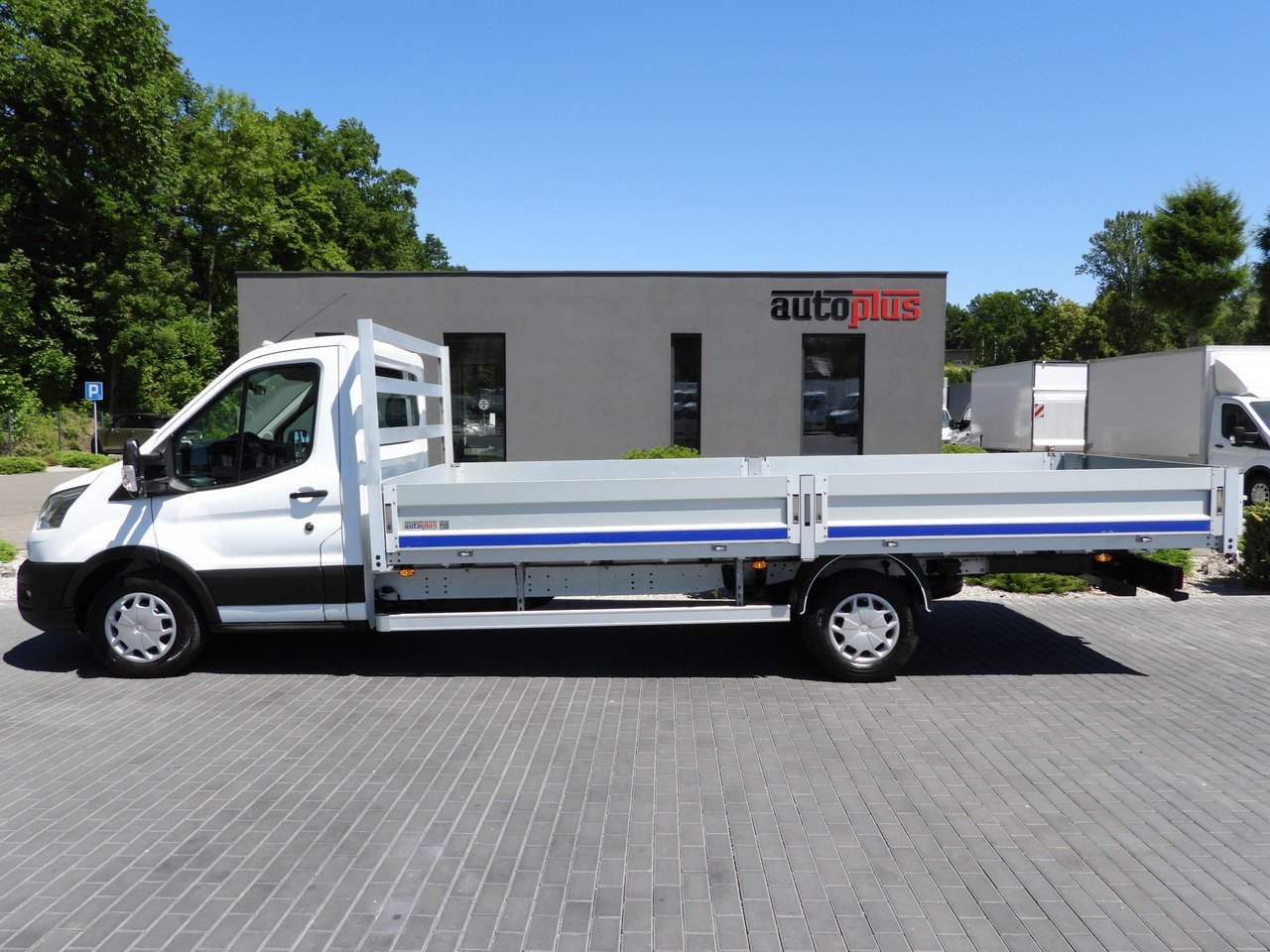 Utilitaire plateau FORD TRANSIT  STAKE BODY 10 PALLETS CRUISE CONTROL LED LIGHTS PNEUMATICS AIR CONDITIONING  160HP: photos 8