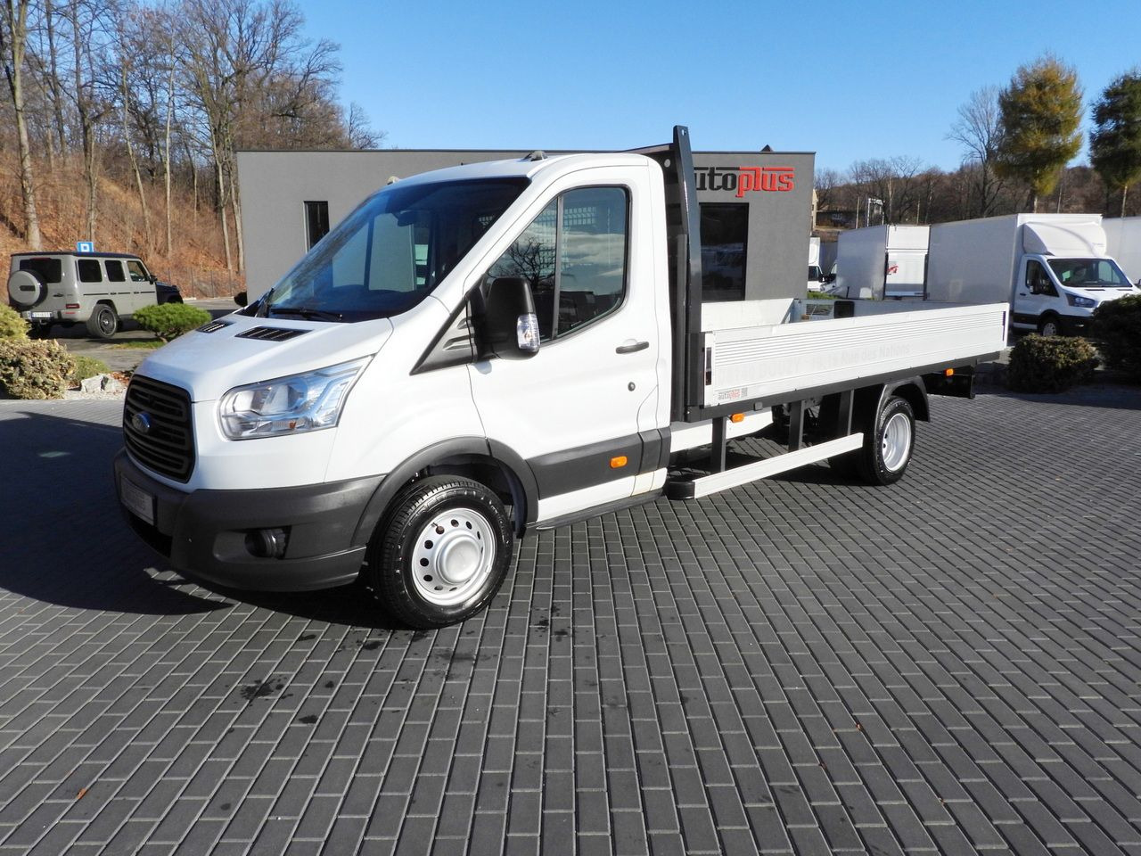 Utilitaire plateau FORD TRANSIT STAKE BODY 8 PALLETS TWIN WHEELS AIR CONDITIONING  155HP: photos 17