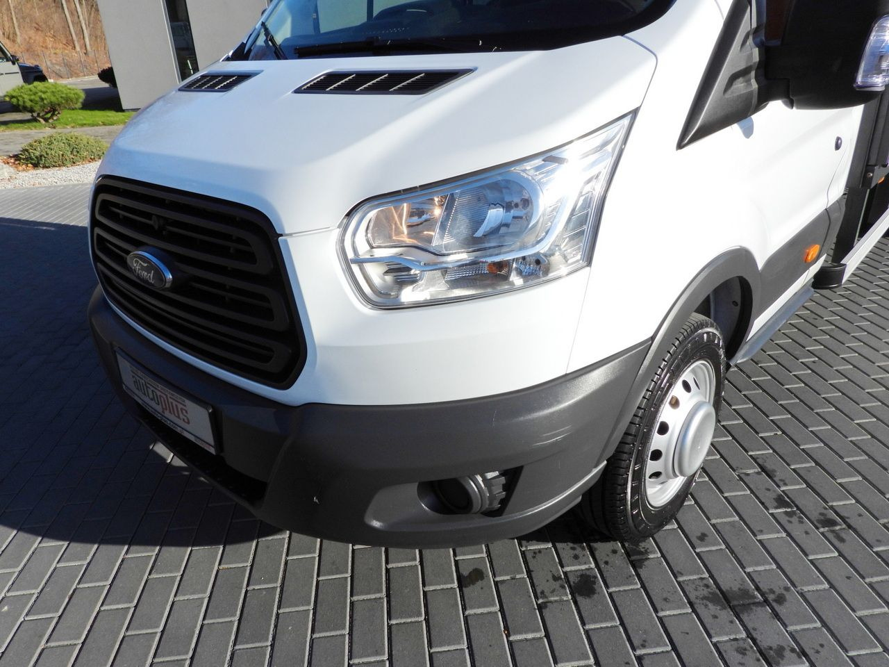 Utilitaire plateau FORD TRANSIT STAKE BODY 8 PALLETS TWIN WHEELS AIR CONDITIONING  155HP: photos 18
