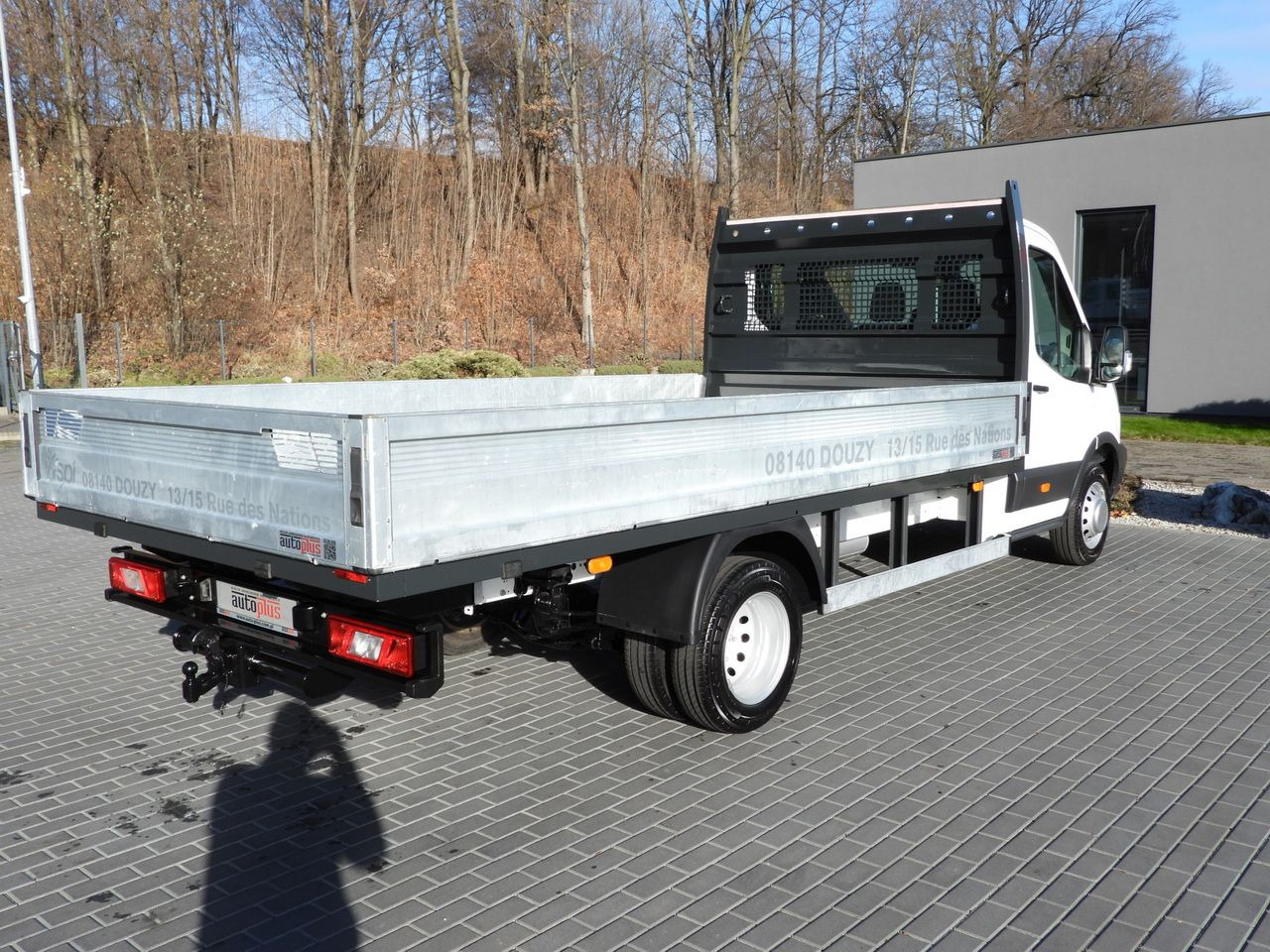 Utilitaire plateau FORD TRANSIT STAKE BODY 8 PALLETS TWIN WHEELS AIR CONDITIONING  155HP: photos 13