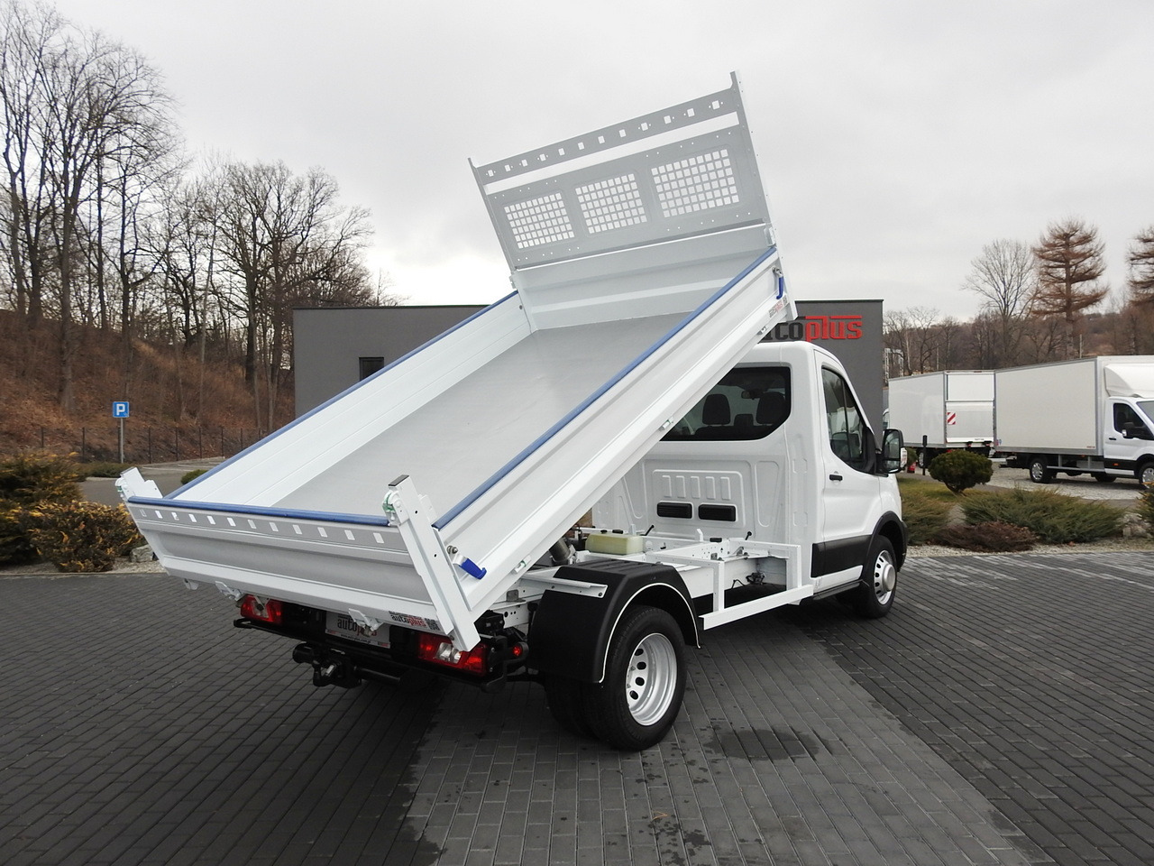 FORD TRANSIT TIPPER LED LIGHTS TWIN WHEELS AIR CONDITIONING 130HP - Utilitaire benne: photos 3 FORD TRANSIT TIPPER LED LIGHTS TWIN WHEELS AIR CONDITIONING 130HP - Utilitaire benne: photos 3