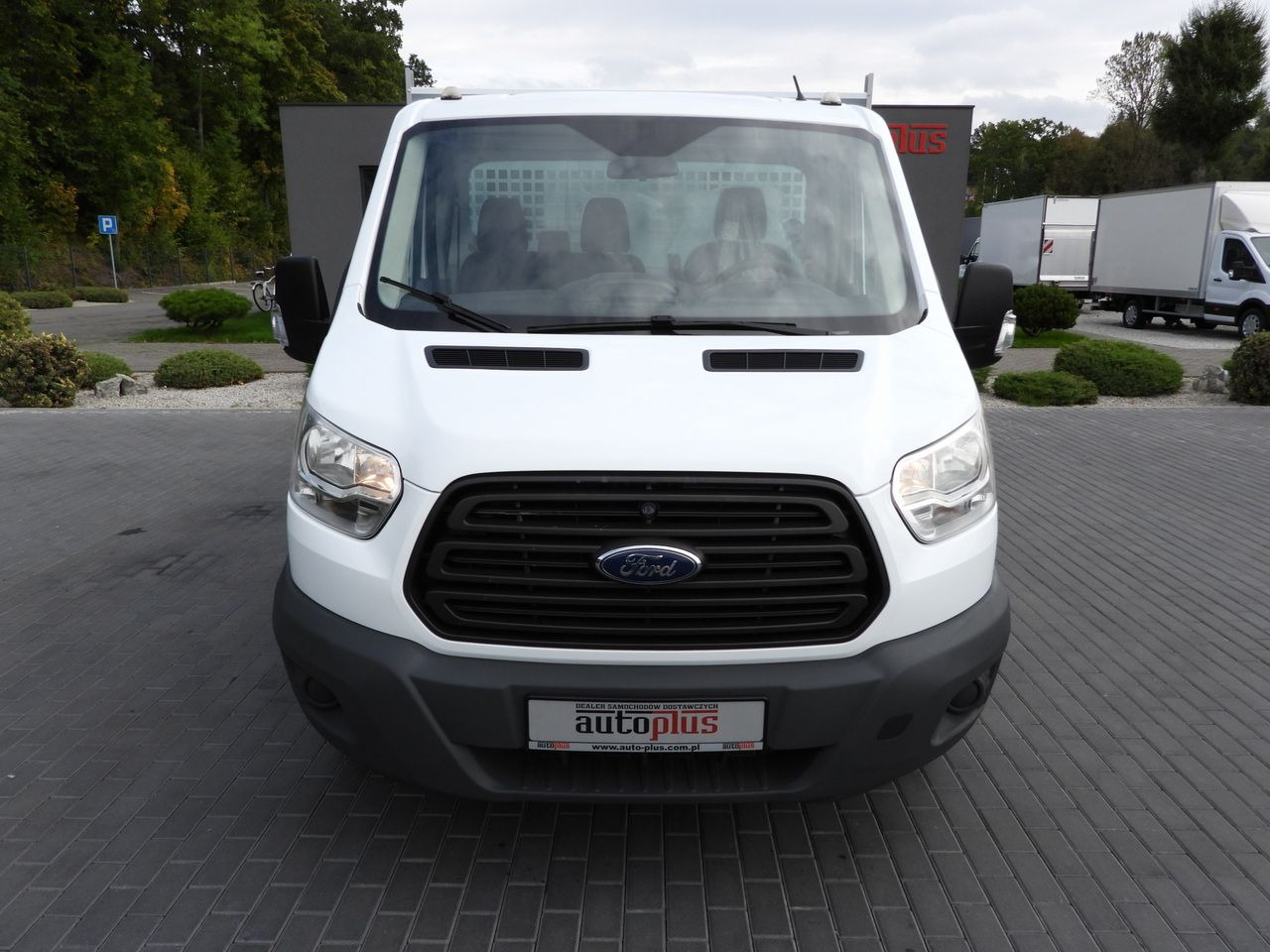 FORD TRANSIT TIPPER TWIN WHEELS 155HP - Utilitaire benne: photos 5 FORD TRANSIT TIPPER TWIN WHEELS 155HP - Utilitaire benne: photos 5
