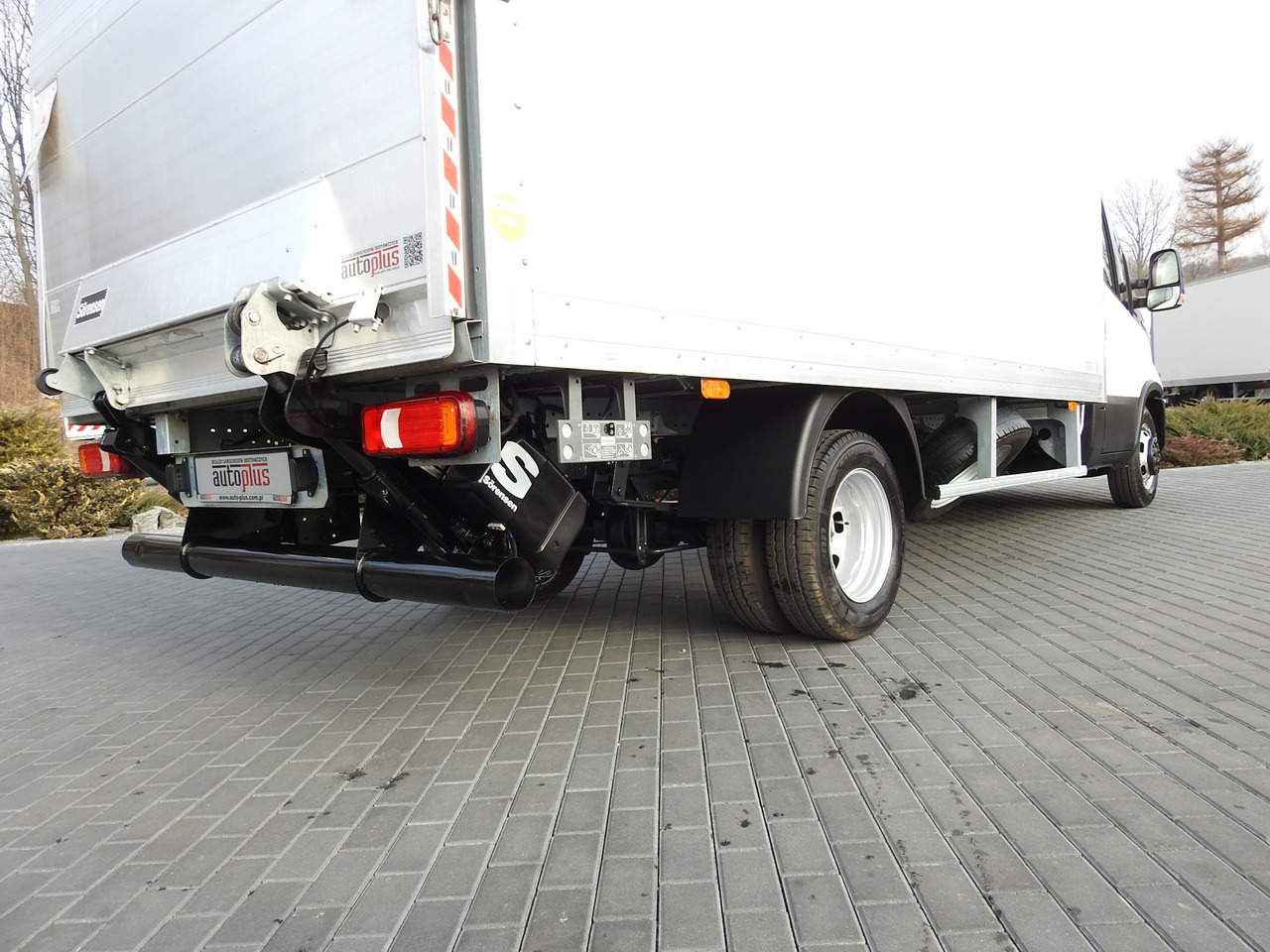 Fourgon grand volume IVECO DAILY 35C16 BOX LIFT 8 PALLETS CRUISE CONTROL TWIN WHEELS AIR CONDITIONING  160HP: photos 23