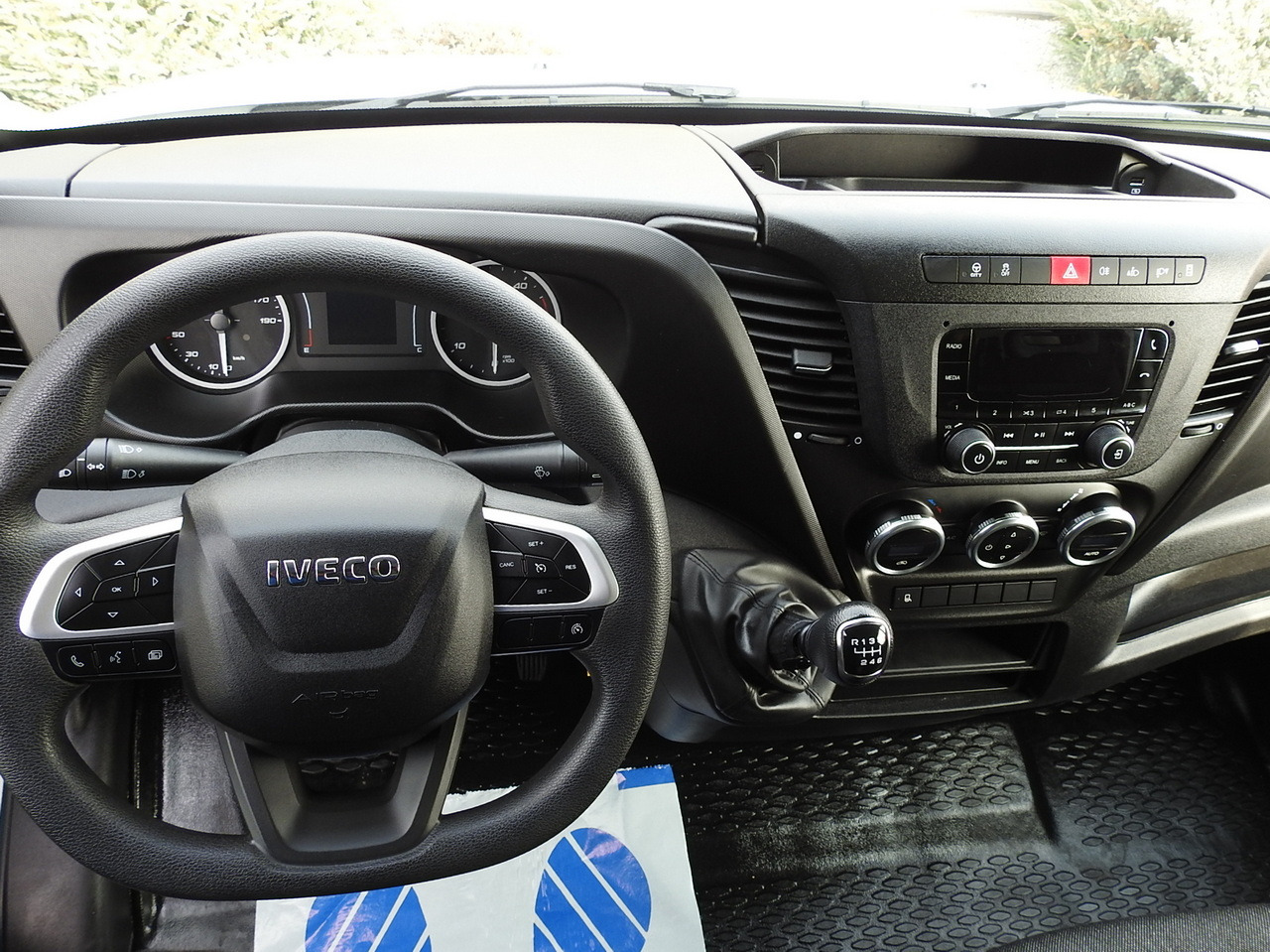 Fourgon grand volume IVECO DAILY 35C16 BOX LIFT 8 PALLETS CRUISE CONTROL TWIN WHEELS AIR CONDITIONING  160HP: photos 28