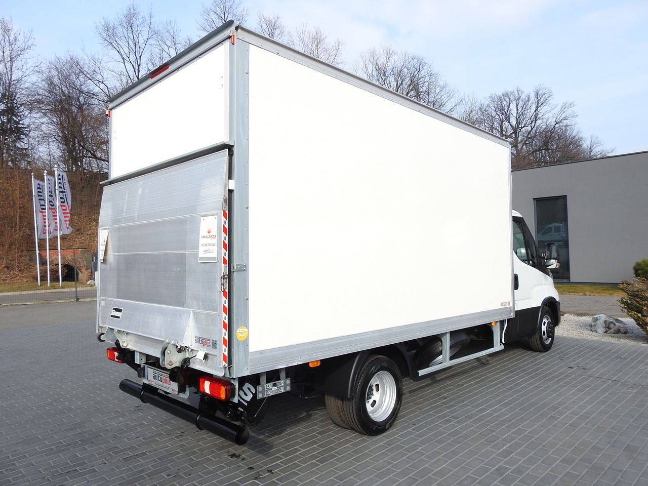 Fourgon grand volume IVECO DAILY 35C16 BOX LIFT 8 PALLETS CRUISE CONTROL TWIN WHEELS AIR CONDITIONING  160HP: photos 13