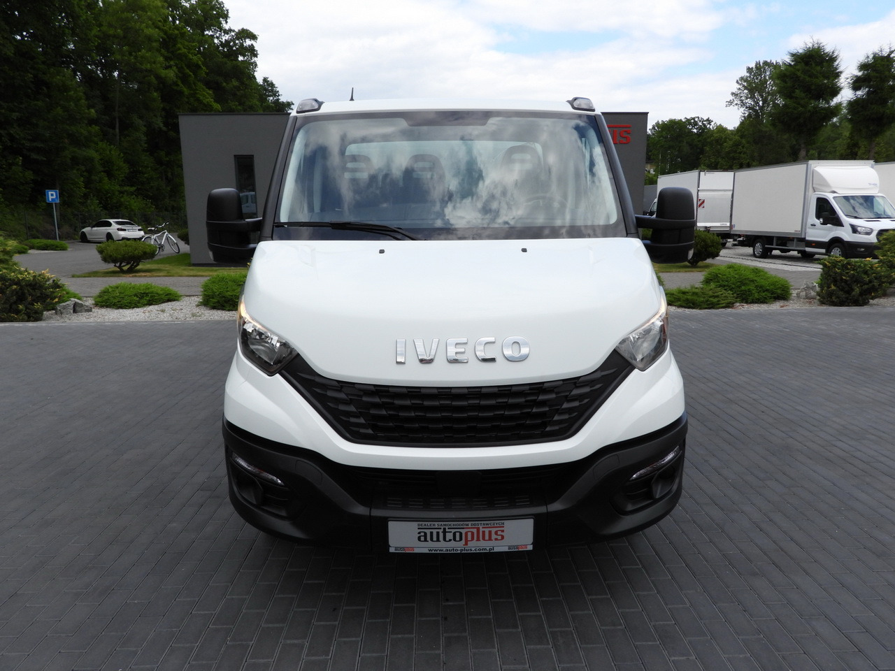 IVECO DAILY 35C16 TIPPER CRUISE CONTROL TWIN WHEELS AIR CONDITIONING 160HP - Utilitaire benne: photos 5 IVECO DAILY 35C16 TIPPER CRUISE CONTROL TWIN WHEELS AIR CONDITIONING 160HP - Utilitaire benne: photos 5