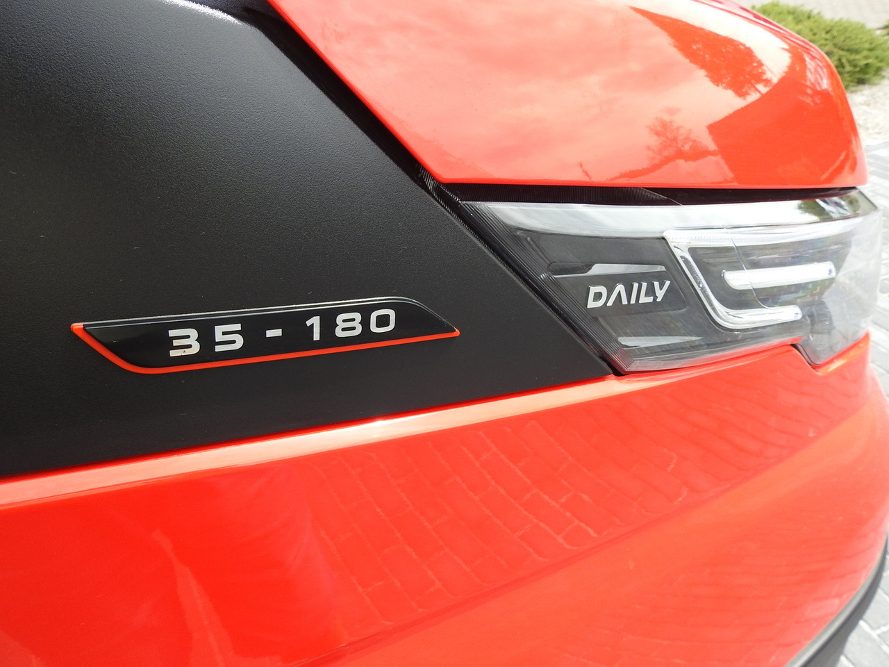 IVECO DAILY 35S18 NEW BOX 10 PALLETS CRUISE CONTROL NAVIGATION AIR CONDITIONING LED LIGHTS GUARANTEE 180HP — crédit-bail IVECO DAILY 35S18 NEW BOX 10 PALLETS CRUISE CONTROL NAVIGATION AIR CONDITIONING LED LIGHTS GUARANTEE 180HP: photos 22 IVECO DAILY 35S18 NEW BOX 10 PALLETS CRUISE CONTROL NAVIGATION AIR CONDITIONING LED LIGHTS GUARANTEE 180HP — crédit-bail IVECO DAILY 35S18 NEW BOX 10 PALLETS CRUISE CONTROL NAVIGATION AIR CONDITIONING LED LIGHTS GUARANTEE 180HP: photos 22