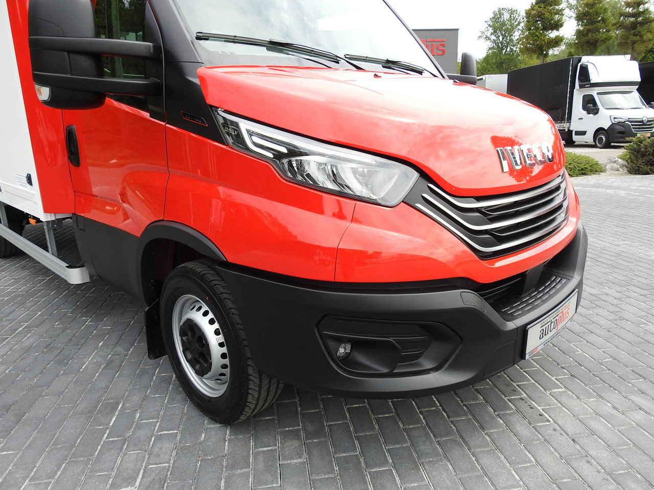 IVECO DAILY 35S18 NEW BOX 10 PALLETS CRUISE CONTROL NAVIGATION AIR CONDITIONING LED LIGHTS GUARANTEE 180HP — crédit-bail IVECO DAILY 35S18 NEW BOX 10 PALLETS CRUISE CONTROL NAVIGATION AIR CONDITIONING LED LIGHTS GUARANTEE 180HP: photos 19 IVECO DAILY 35S18 NEW BOX 10 PALLETS CRUISE CONTROL NAVIGATION AIR CONDITIONING LED LIGHTS GUARANTEE 180HP — crédit-bail IVECO DAILY 35S18 NEW BOX 10 PALLETS CRUISE CONTROL NAVIGATION AIR CONDITIONING LED LIGHTS GUARANTEE 180HP: photos 19