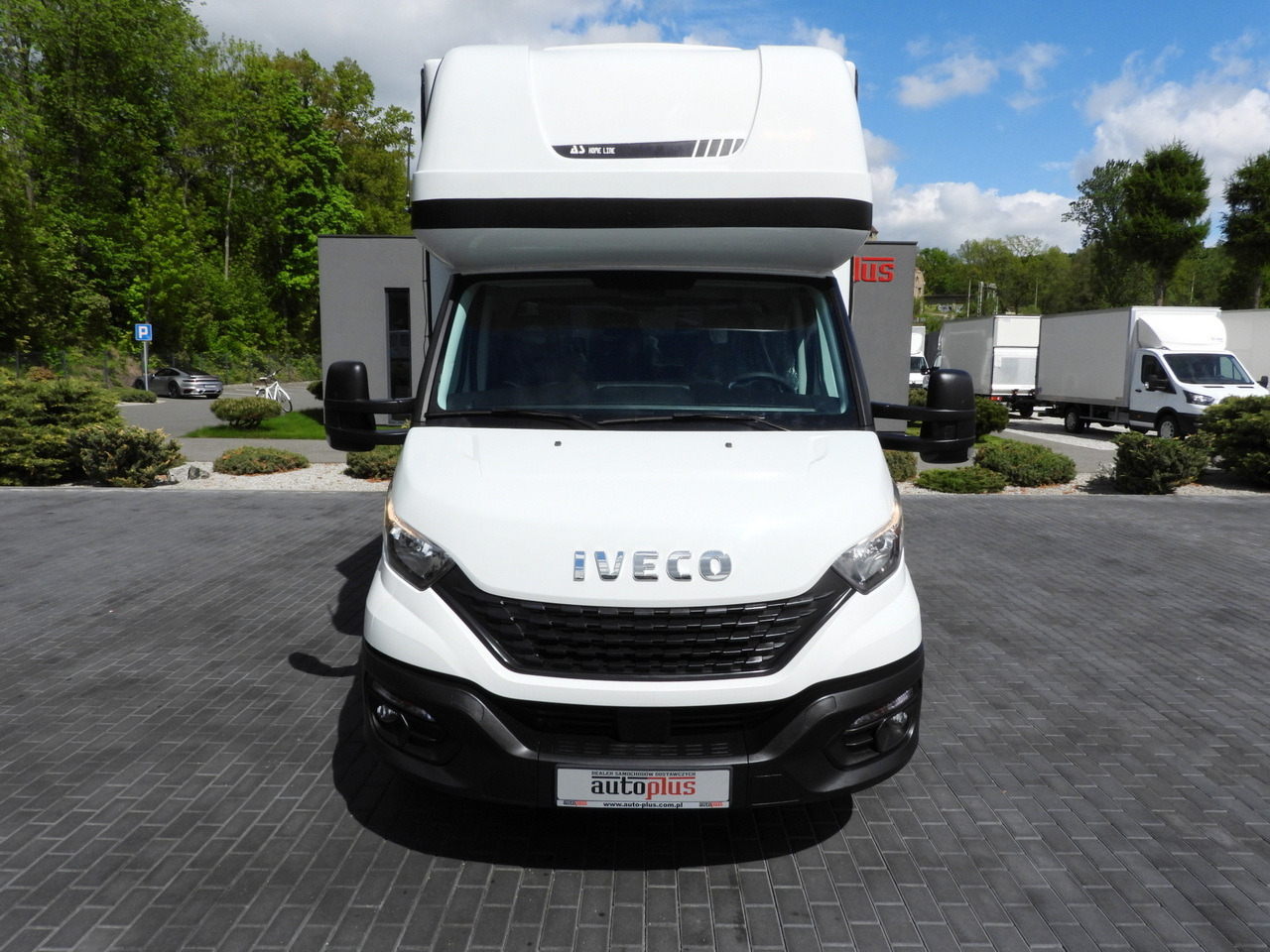 IVECO DAILY  35S18 TARPAULIN 10 PALLETS WEBASTO CRUISE CONTROL AIR CONDITIONING  180HP - Utilitaire rideaux coulissants (PLSC): photos 5 IVECO DAILY  35S18 TARPAULIN 10 PALLETS WEBASTO CRUISE CONTROL AIR CONDITIONING  180HP - Utilitaire rideaux coulissants (PLSC): photos 5