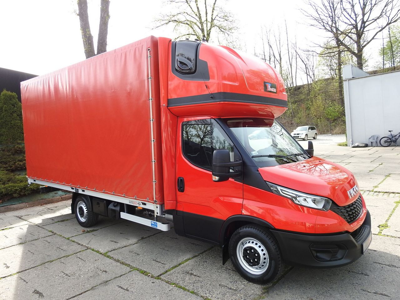 IVECO DAILY 35S18 TARPAULIN 10 PALLETS WEBASTO CRUISE CONTROL LED LIGHTS AIR CONDITIONING 180HP - Utilitaire rideaux coulissants (PLSC): photos 4 IVECO DAILY 35S18 TARPAULIN 10 PALLETS WEBASTO CRUISE CONTROL LED LIGHTS AIR CONDITIONING 180HP - Utilitaire rideaux coulissants (PLSC): photos 4