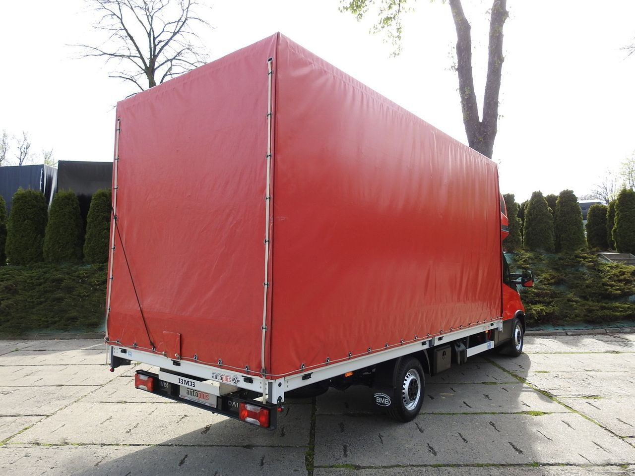 IVECO DAILY 35S18 TARPAULIN 10 PALLETS WEBASTO CRUISE CONTROL LED LIGHTS AIR CONDITIONING 180HP - Utilitaire rideaux coulissants (PLSC): photos 3 IVECO DAILY 35S18 TARPAULIN 10 PALLETS WEBASTO CRUISE CONTROL LED LIGHTS AIR CONDITIONING 180HP - Utilitaire rideaux coulissants (PLSC): photos 3