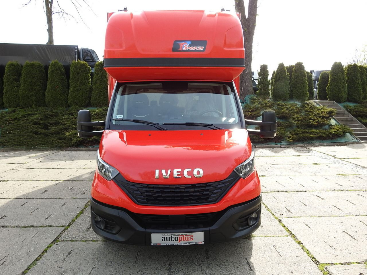 IVECO DAILY 35S18 TARPAULIN 10 PALLETS WEBASTO CRUISE CONTROL LED LIGHTS AIR CONDITIONING 180HP - Utilitaire rideaux coulissants (PLSC): photos 5 IVECO DAILY 35S18 TARPAULIN 10 PALLETS WEBASTO CRUISE CONTROL LED LIGHTS AIR CONDITIONING 180HP - Utilitaire rideaux coulissants (PLSC): photos 5