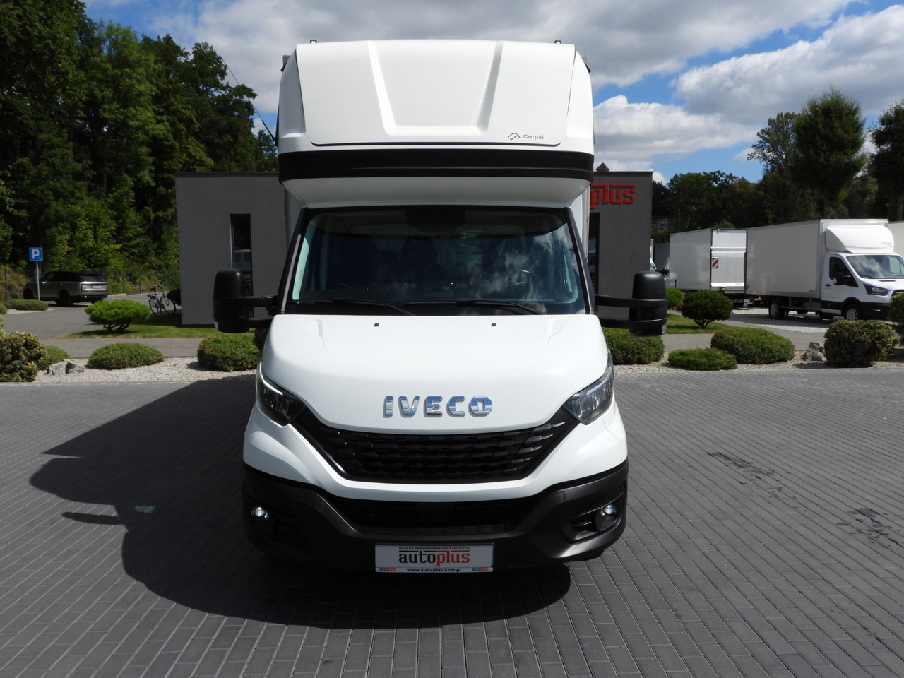 IVECO DAILY 35S18 TARPAULIN 10 PALLETS WEBASTO CRUISE CONTROL NAVIGATION LED LIGHTS AIR CONDITIONING 180HP - Utilitaire rideaux coulissants (PLSC): photos 5 IVECO DAILY 35S18 TARPAULIN 10 PALLETS WEBASTO CRUISE CONTROL NAVIGATION LED LIGHTS AIR CONDITIONING 180HP - Utilitaire rideaux coulissants (PLSC): photos 5