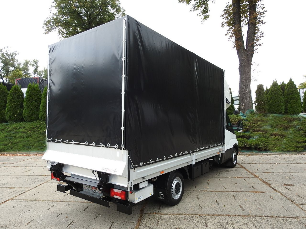 IVECO DAILY 35S18 TARPAULIN LIFT 8 PALLETS CRUISE CONTROL AIR CONDITIONING  180HP - Utilitaire rideaux coulissants (PLSC): photos 3 IVECO DAILY 35S18 TARPAULIN LIFT 8 PALLETS CRUISE CONTROL AIR CONDITIONING  180HP - Utilitaire rideaux coulissants (PLSC): photos 3