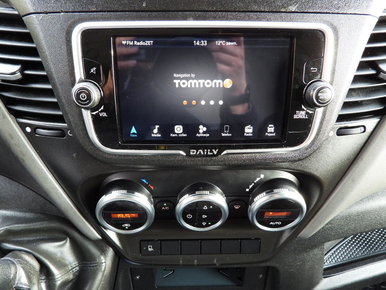 Utilitaire rideaux coulissants (PLSC) IVECO DAILY 35S21 TARPAULIN 10 PALLETS WEBASTO CRUISE CONTROL NAVIGATION LED LIGHTS AUTOMATIC TRANSMISSION HI-MATIC AIR CONDITIONING 210HP: photos 40 Utilitaire rideaux coulissants (PLSC) IVECO DAILY 35S21 TARPAULIN 10 PALLETS WEBASTO CRUISE CONTROL NAVIGATION LED LIGHTS AUTOMATIC TRANSMISSION HI-MATIC AIR CONDITIONING 210HP: photos 40