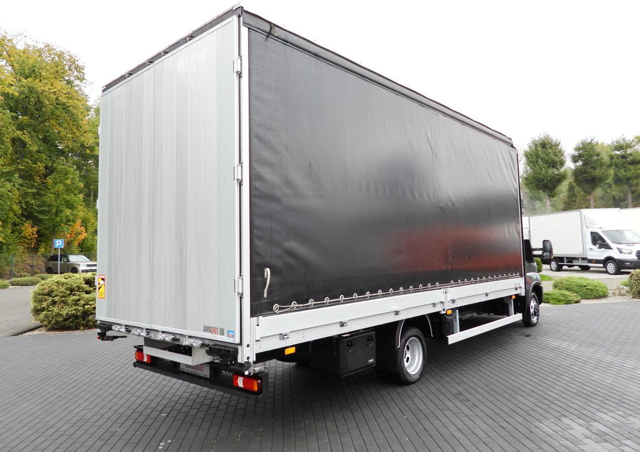 IVECO DAILY 50C18 TARPAULIN 14 PALLETS WEBASTO CRUISE CONTROL PNEUMATICS TWIN WHEELS AIR CONDITIONING  180HP - Utilitaire rideaux coulissants (PLSC): photos 3 IVECO DAILY 50C18 TARPAULIN 14 PALLETS WEBASTO CRUISE CONTROL PNEUMATICS TWIN WHEELS AIR CONDITIONING  180HP - Utilitaire rideaux coulissants (PLSC): photos 3