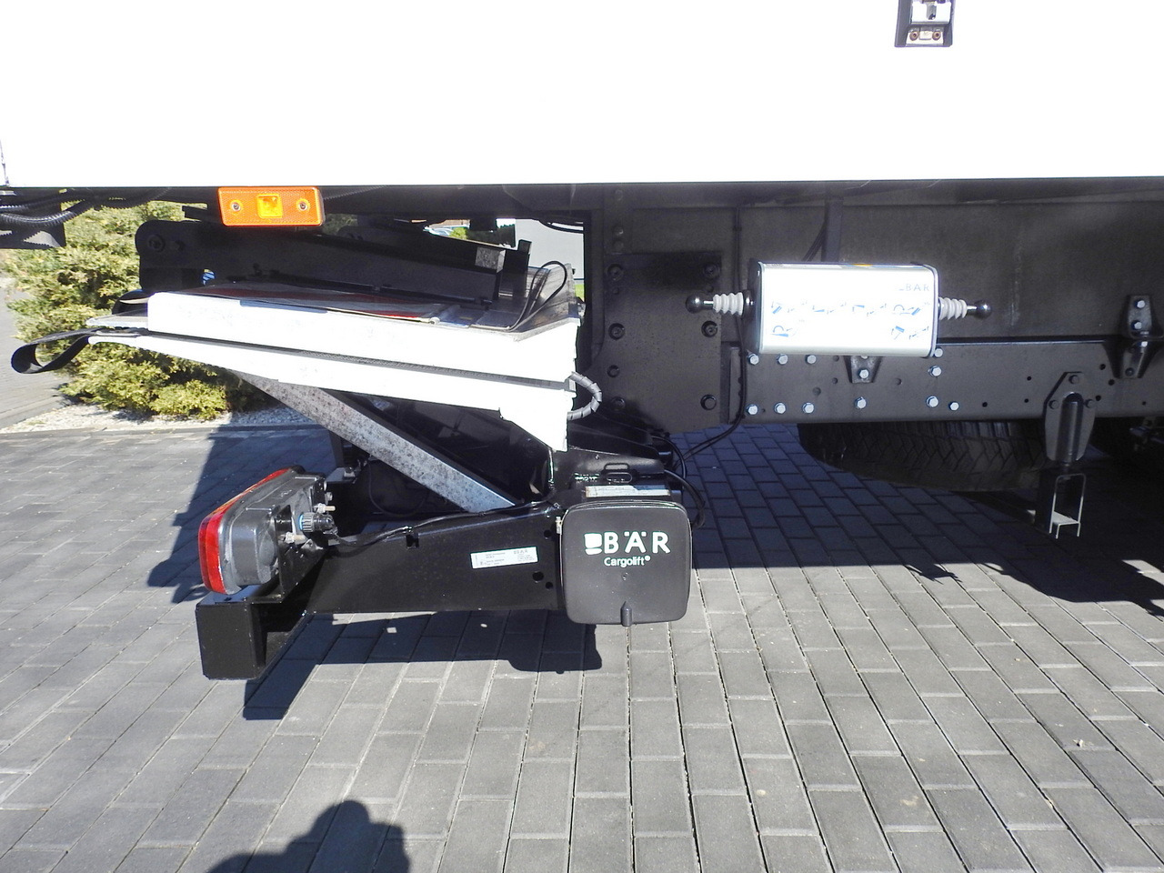 Fourgon grand volume IVECO DAILY 70C18 BOX LIFT 14 PALLETS WEBASTO CRUISE CONTROL NAVIGATION LED LIGHTS TWIN WHEELS AIR CONDITIONING  180HP: photos 28