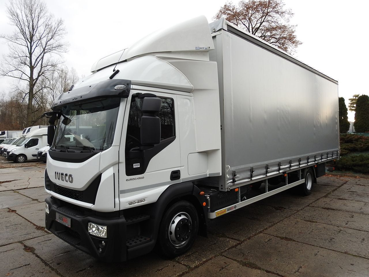 IVECO EUROCARGO 120-250 NEW TARPAULIN LIFT 18 PALLETS WEBASTO CRUISE CONTROL AIR CONDITIONING LED LIGHTS PNEUMATICS AUTOMATIC TRANSMISSION HI-MATIC 250HP — crédit-bail IVECO EUROCARGO 120-250 NEW TARPAULIN LIFT 18 PALLETS WEBASTO CRUISE CONTROL AIR CONDITIONING LED LIGHTS PNEUMATICS AUTOMATIC TRANSMISSION HI-MATIC 250HP: photos 6 IVECO EUROCARGO 120-250 NEW TARPAULIN LIFT 18 PALLETS WEBASTO CRUISE CONTROL AIR CONDITIONING LED LIGHTS PNEUMATICS AUTOMATIC TRANSMISSION HI-MATIC 250HP — crédit-bail IVECO EUROCARGO 120-250 NEW TARPAULIN LIFT 18 PALLETS WEBASTO CRUISE CONTROL AIR CONDITIONING LED LIGHTS PNEUMATICS AUTOMATIC TRANSMISSION HI-MATIC 250HP: photos 6