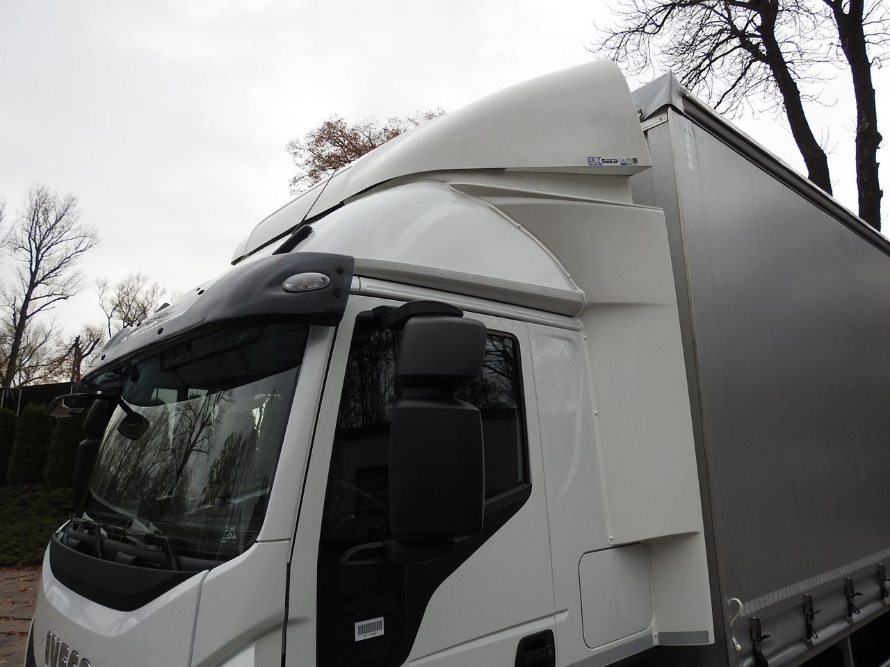 IVECO EUROCARGO 120-250 NEW TARPAULIN LIFT 18 PALLETS WEBASTO CRUISE CONTROL AIR CONDITIONING LED LIGHTS PNEUMATICS AUTOMATIC TRANSMISSION HI-MATIC 250HP — crédit-bail IVECO EUROCARGO 120-250 NEW TARPAULIN LIFT 18 PALLETS WEBASTO CRUISE CONTROL AIR CONDITIONING LED LIGHTS PNEUMATICS AUTOMATIC TRANSMISSION HI-MATIC 250HP: photos 26 IVECO EUROCARGO 120-250 NEW TARPAULIN LIFT 18 PALLETS WEBASTO CRUISE CONTROL AIR CONDITIONING LED LIGHTS PNEUMATICS AUTOMATIC TRANSMISSION HI-MATIC 250HP — crédit-bail IVECO EUROCARGO 120-250 NEW TARPAULIN LIFT 18 PALLETS WEBASTO CRUISE CONTROL AIR CONDITIONING LED LIGHTS PNEUMATICS AUTOMATIC TRANSMISSION HI-MATIC 250HP: photos 26