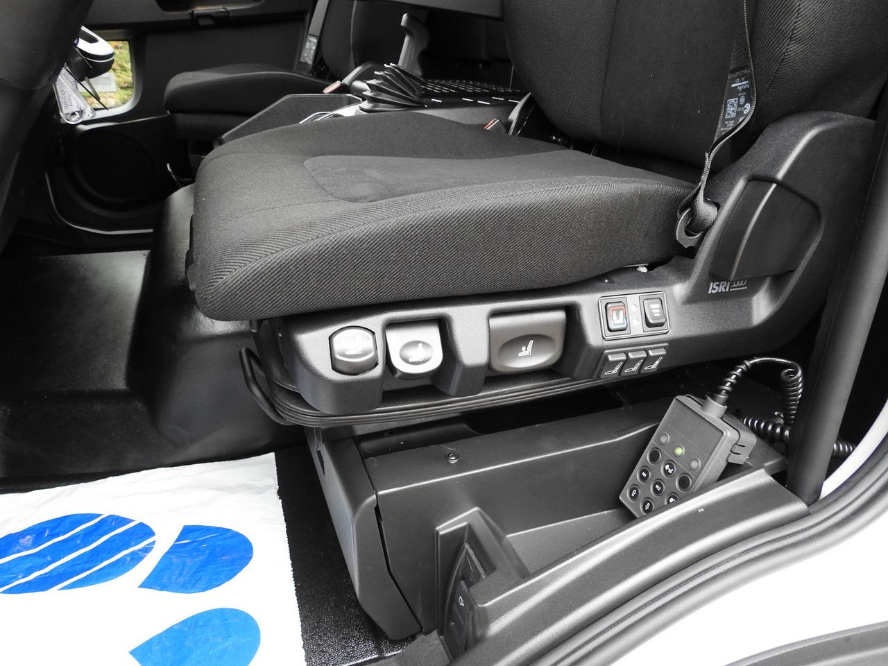 IVECO EUROCARGO 120-250 NEW TARPAULIN LIFT 18 PALLETS WEBASTO CRUISE CONTROL AIR CONDITIONING LED LIGHTS PNEUMATICS AUTOMATIC TRANSMISSION HI-MATIC 250HP — crédit-bail IVECO EUROCARGO 120-250 NEW TARPAULIN LIFT 18 PALLETS WEBASTO CRUISE CONTROL AIR CONDITIONING LED LIGHTS PNEUMATICS AUTOMATIC TRANSMISSION HI-MATIC 250HP: photos 47 IVECO EUROCARGO 120-250 NEW TARPAULIN LIFT 18 PALLETS WEBASTO CRUISE CONTROL AIR CONDITIONING LED LIGHTS PNEUMATICS AUTOMATIC TRANSMISSION HI-MATIC 250HP — crédit-bail IVECO EUROCARGO 120-250 NEW TARPAULIN LIFT 18 PALLETS WEBASTO CRUISE CONTROL AIR CONDITIONING LED LIGHTS PNEUMATICS AUTOMATIC TRANSMISSION HI-MATIC 250HP: photos 47