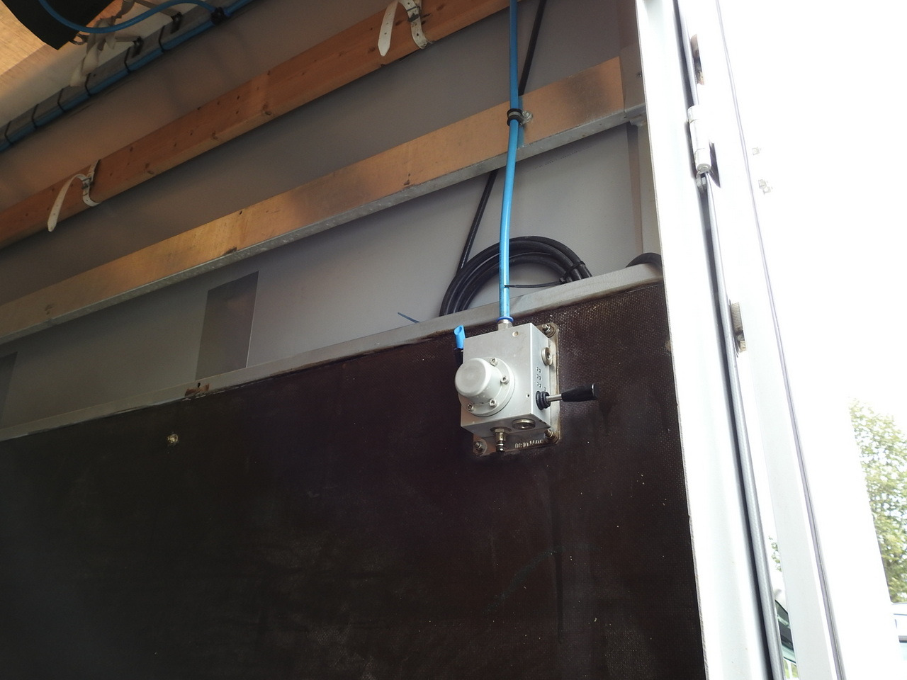 MERCEDES ATEGO 1221 TARPAULIN LIFT 16 PALLETS WEBASTO AIR CONDITIONING PNEUMATICS TWIN WHEELS  230HP — crédit-bail MERCEDES ATEGO 1221 TARPAULIN LIFT 16 PALLETS WEBASTO AIR CONDITIONING PNEUMATICS TWIN WHEELS  230HP: photos 28