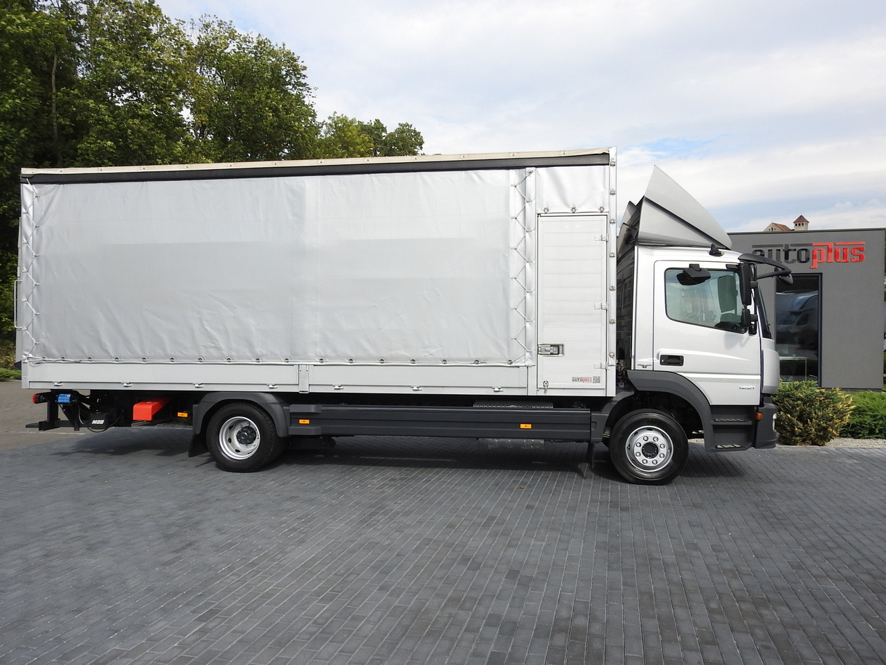 MERCEDES ATEGO 1221 TARPAULIN LIFT 16 PALLETS WEBASTO AIR CONDITIONING PNEUMATICS TWIN WHEELS  230HP — crédit-bail MERCEDES ATEGO 1221 TARPAULIN LIFT 16 PALLETS WEBASTO AIR CONDITIONING PNEUMATICS TWIN WHEELS  230HP: photos 7