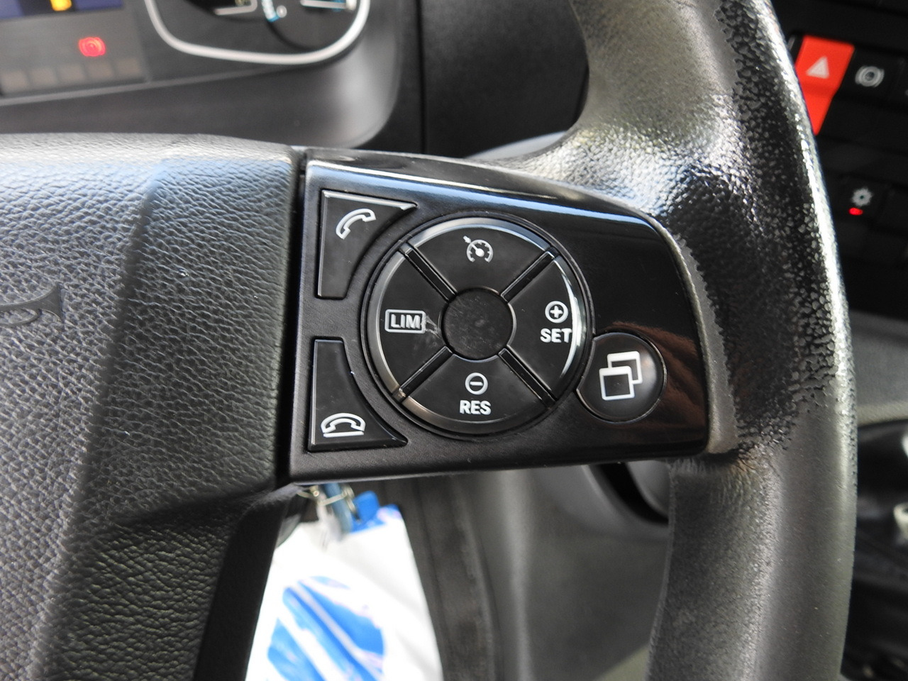 MERCEDES ATEGO 1221 TARPAULIN LIFT 16 PALLETS WEBASTO AIR CONDITIONING PNEUMATICS TWIN WHEELS  230HP — crédit-bail MERCEDES ATEGO 1221 TARPAULIN LIFT 16 PALLETS WEBASTO AIR CONDITIONING PNEUMATICS TWIN WHEELS  230HP: photos 46