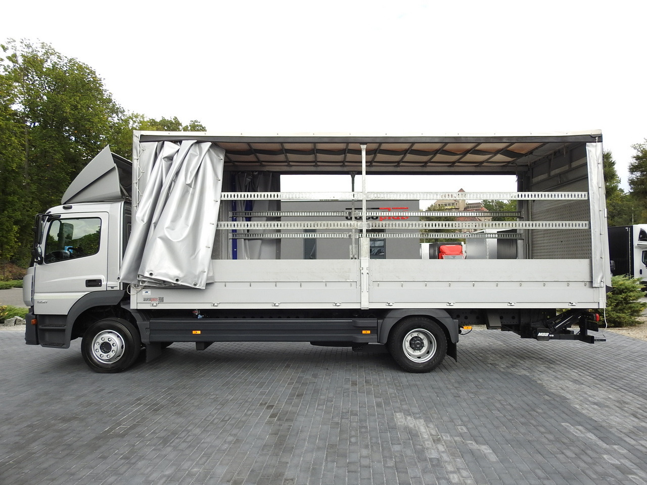 MERCEDES ATEGO 1221 TARPAULIN LIFT 16 PALLETS WEBASTO AIR CONDITIONING PNEUMATICS TWIN WHEELS  230HP — crédit-bail MERCEDES ATEGO 1221 TARPAULIN LIFT 16 PALLETS WEBASTO AIR CONDITIONING PNEUMATICS TWIN WHEELS  230HP: photos 8