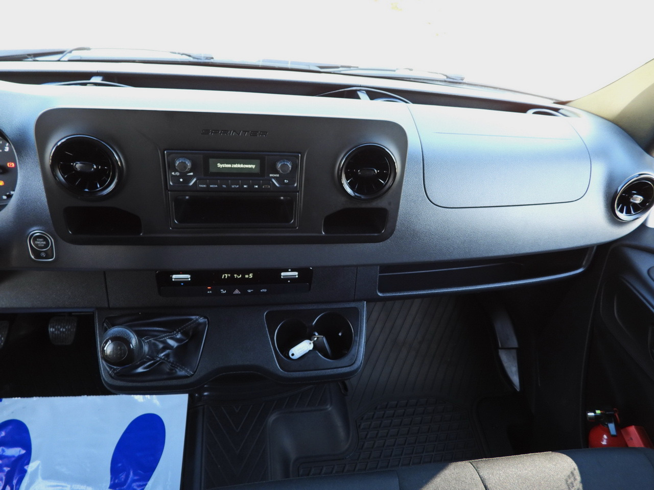 Fourgon grand volume MERCEDES SPRINTER 315 BOX LIFT 8 PALLETS AIR CONDITIONING 150HP: photos 26 Fourgon grand volume MERCEDES SPRINTER 315 BOX LIFT 8 PALLETS AIR CONDITIONING 150HP: photos 26