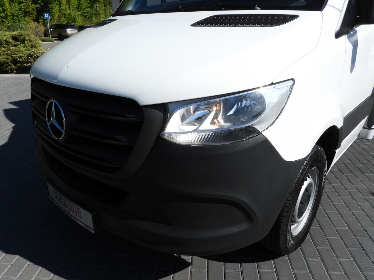 Fourgon grand volume MERCEDES SPRINTER 315 BOX LIFT 8 PALLETS AIR CONDITIONING 150HP: photos 18 Fourgon grand volume MERCEDES SPRINTER 315 BOX LIFT 8 PALLETS AIR CONDITIONING 150HP: photos 18