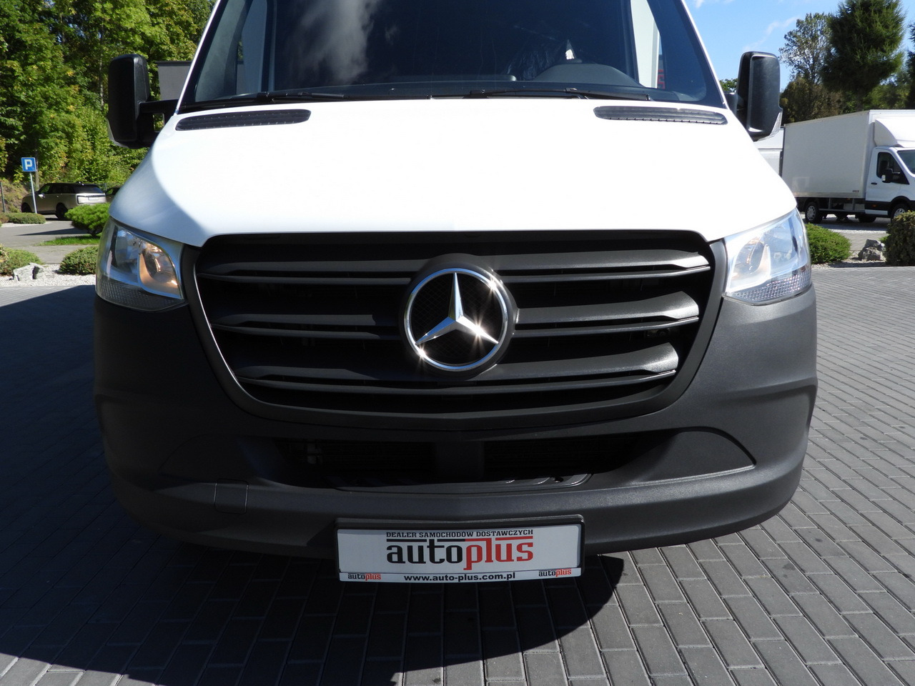 Fourgon grand volume MERCEDES SPRINTER 315 BOX LIFT 8 PALLETS AIR CONDITIONING 150HP: photos 13 Fourgon grand volume MERCEDES SPRINTER 315 BOX LIFT 8 PALLETS AIR CONDITIONING 150HP: photos 13