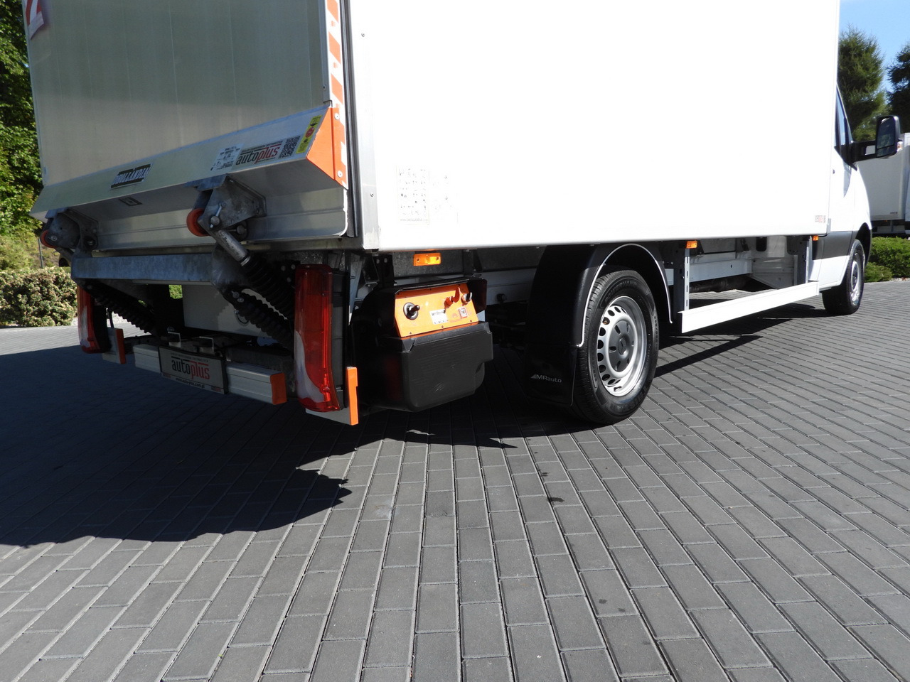 Fourgon grand volume MERCEDES SPRINTER 315 BOX LIFT 8 PALLETS AIR CONDITIONING 150HP: photos 21 Fourgon grand volume MERCEDES SPRINTER 315 BOX LIFT 8 PALLETS AIR CONDITIONING 150HP: photos 21