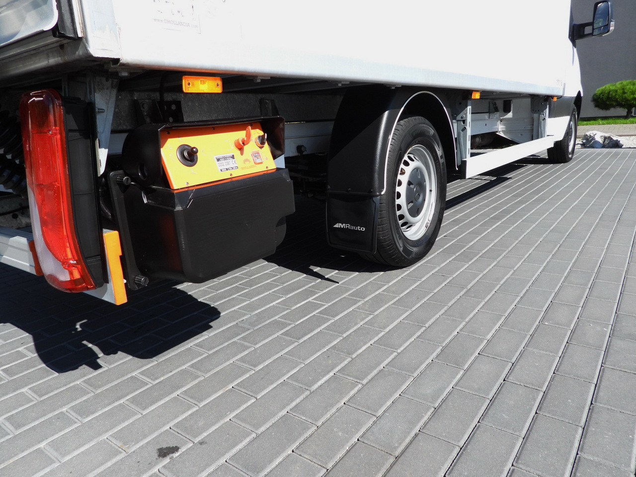 Fourgon grand volume MERCEDES SPRINTER 315 BOX LIFT 8 PALLETS AIR CONDITIONING 150HP: photos 15 Fourgon grand volume MERCEDES SPRINTER 315 BOX LIFT 8 PALLETS AIR CONDITIONING 150HP: photos 15