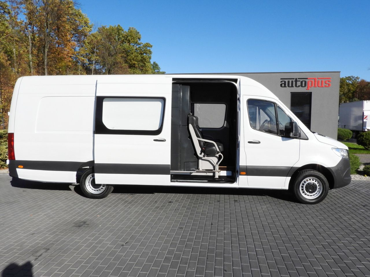Fourgon utilitaire MERCEDES SPRINTER 316 BOX DELIVERY VAN 7 SEATS CRUISE CONTROL AUTOMATIC TRANSMISSION  AIR CONDITIONING  160HP: photos 9