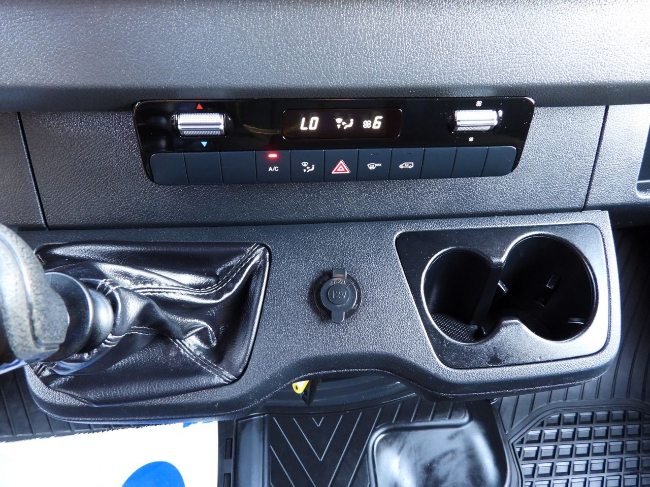 MERCEDES SPRINTER 316 TARPAULIN LIFT 8 PALLETS WEBASTO CRUISE CONTROL AIR CONDITIONING 160HP — crédit-bail MERCEDES SPRINTER 316 TARPAULIN LIFT 8 PALLETS WEBASTO CRUISE CONTROL AIR CONDITIONING 160HP: photos 39 MERCEDES SPRINTER 316 TARPAULIN LIFT 8 PALLETS WEBASTO CRUISE CONTROL AIR CONDITIONING 160HP — crédit-bail MERCEDES SPRINTER 316 TARPAULIN LIFT 8 PALLETS WEBASTO CRUISE CONTROL AIR CONDITIONING 160HP: photos 39