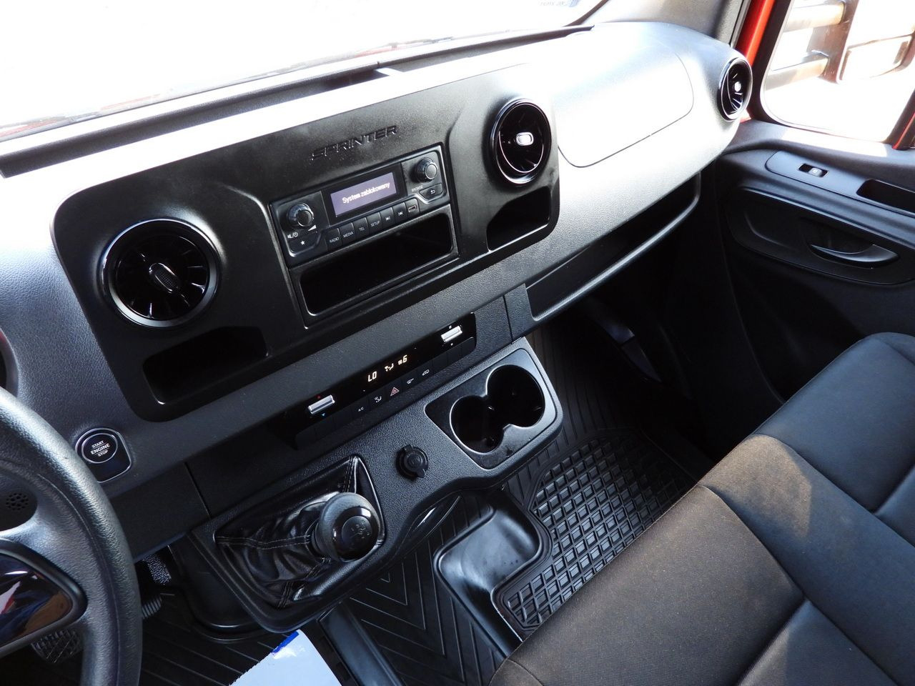 MERCEDES SPRINTER 316 TARPAULIN LIFT 8 PALLETS WEBASTO CRUISE CONTROL AIR CONDITIONING 160HP — crédit-bail MERCEDES SPRINTER 316 TARPAULIN LIFT 8 PALLETS WEBASTO CRUISE CONTROL AIR CONDITIONING 160HP: photos 36 MERCEDES SPRINTER 316 TARPAULIN LIFT 8 PALLETS WEBASTO CRUISE CONTROL AIR CONDITIONING 160HP — crédit-bail MERCEDES SPRINTER 316 TARPAULIN LIFT 8 PALLETS WEBASTO CRUISE CONTROL AIR CONDITIONING 160HP: photos 36