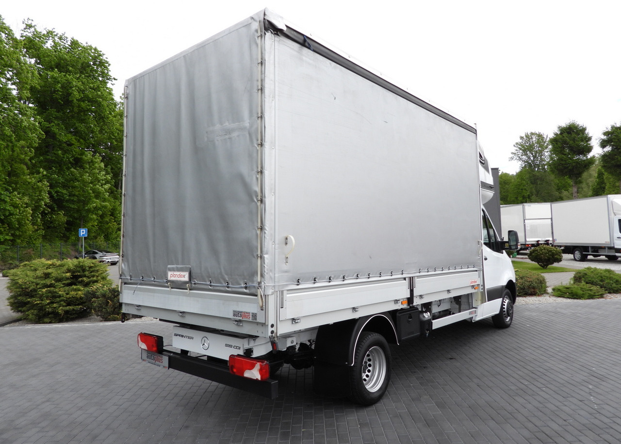 MERCEDES SPRINTER 519 TARPAULIN 8 PALLETS WEBASTO CRUISE CONTROL TWIN WHEELS AIR CONDITIONING 190HP - Utilitaire rideaux coulissants (PLSC): photos 3 MERCEDES SPRINTER 519 TARPAULIN 8 PALLETS WEBASTO CRUISE CONTROL TWIN WHEELS AIR CONDITIONING 190HP - Utilitaire rideaux coulissants (PLSC): photos 3