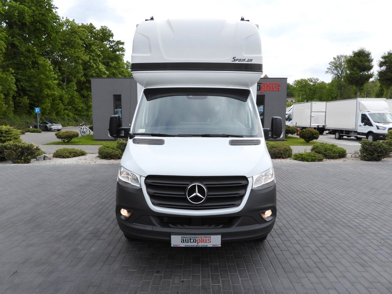 Mercedes-Benz SPRINTER 519 PRITSCHE PLANE 8 PALETTEN WEBASTO - Utilitaire rideaux coulissants (PLSC): photos 5 Mercedes-Benz SPRINTER 519 PRITSCHE PLANE 8 PALETTEN WEBASTO - Utilitaire rideaux coulissants (PLSC): photos 5