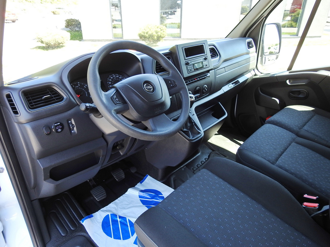 OPEL MOVANO - Utilitaire rideaux coulissants (PLSC): photos 2 OPEL MOVANO - Utilitaire rideaux coulissants (PLSC): photos 2