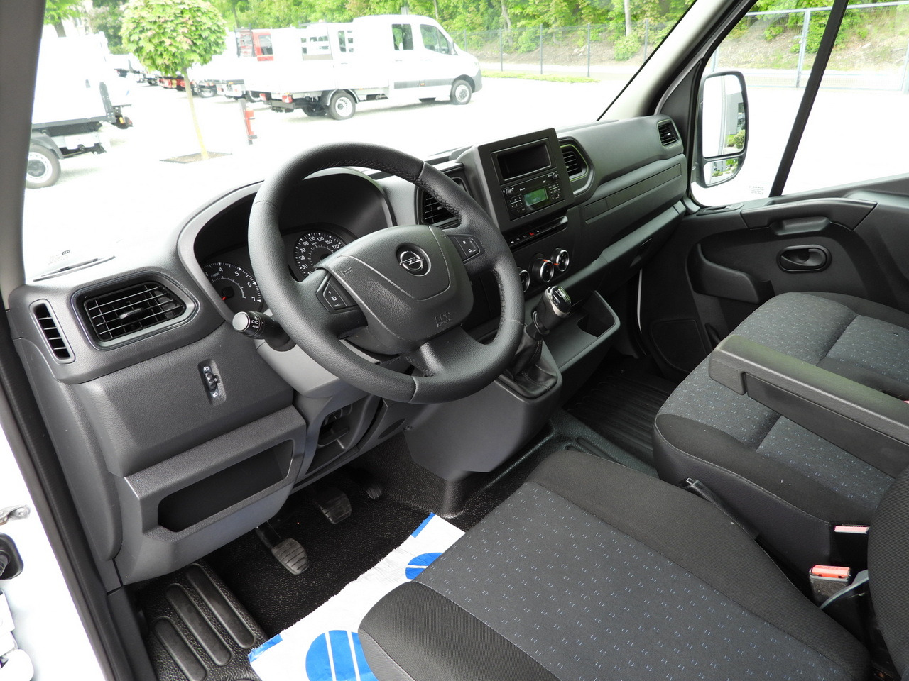 OPEL MOVANO  TARPAULIN LIFT 9 PALLETS WEBASTO CRUISE CONTROL LED LIGHTS PNEUMATICS AIR CONDITIONING  165HP - Utilitaire rideaux coulissants (PLSC): photos 2 OPEL MOVANO  TARPAULIN LIFT 9 PALLETS WEBASTO CRUISE CONTROL LED LIGHTS PNEUMATICS AIR CONDITIONING  165HP - Utilitaire rideaux coulissants (PLSC): photos 2