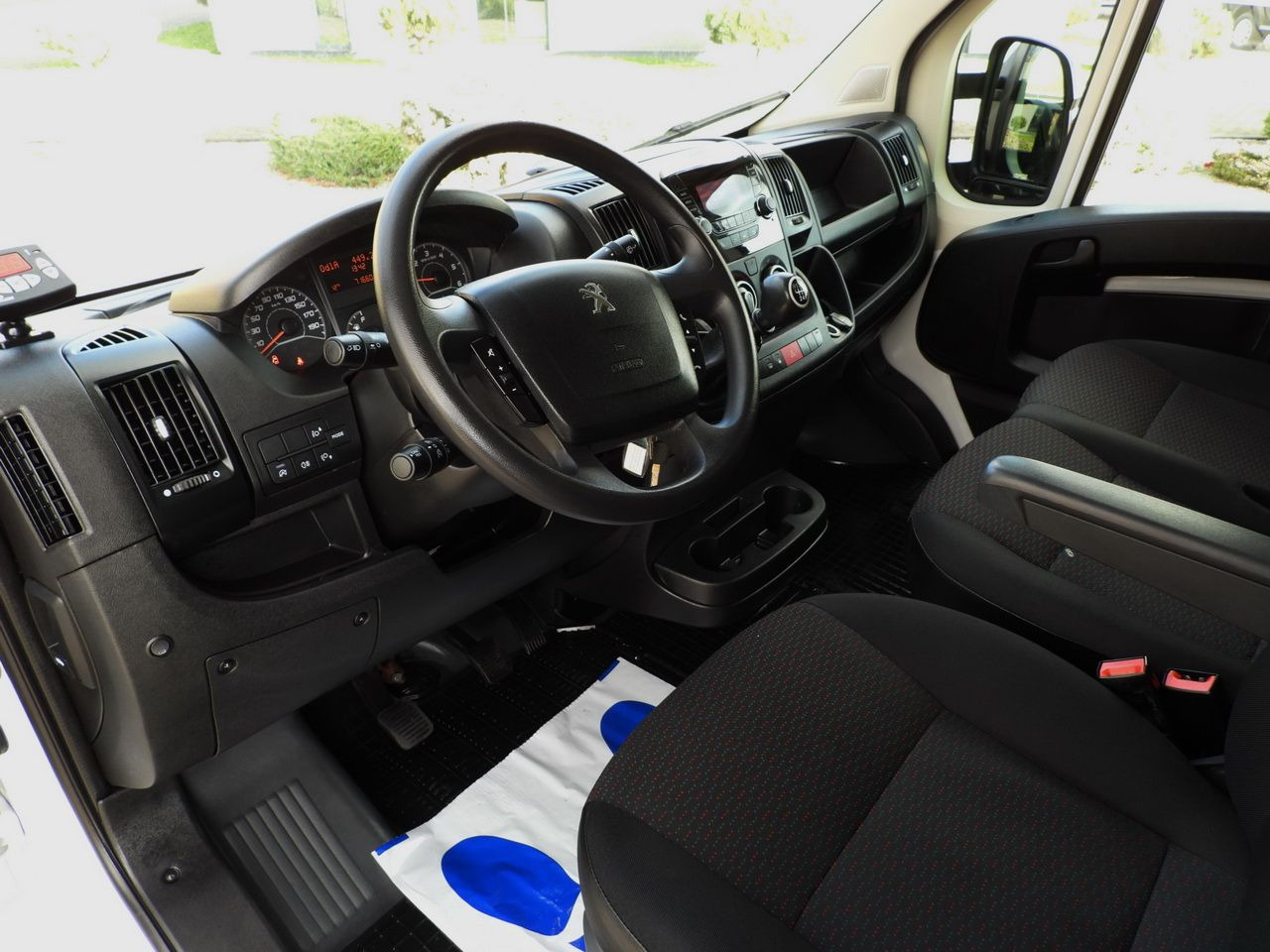 PEUGEOT BOXER REGRIGERATOR BOX 0*C 8 PALLETS CRUISE CONTROL LED LIGHTS AIR CONDITIONING 140HP - Utilitaire frigorifique: photos 2 PEUGEOT BOXER REGRIGERATOR BOX 0*C 8 PALLETS CRUISE CONTROL LED LIGHTS AIR CONDITIONING 140HP - Utilitaire frigorifique: photos 2