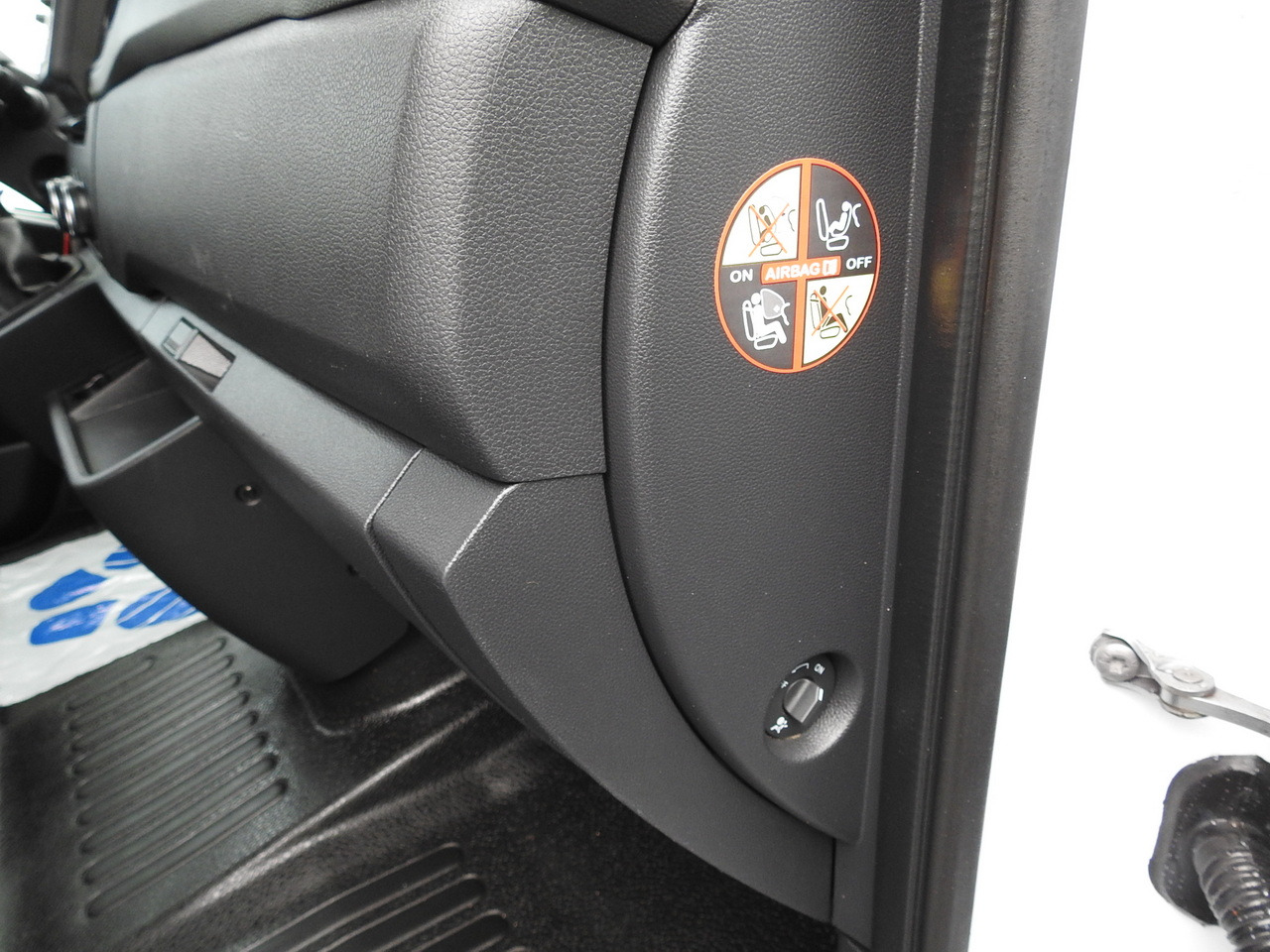 Utilitaire plateau RENAULT MASTER STAKE BODY CRUISE CONTROL AIR CONDITIONING LED LIGHTS TWIN WHEELS  130HP: photos 30