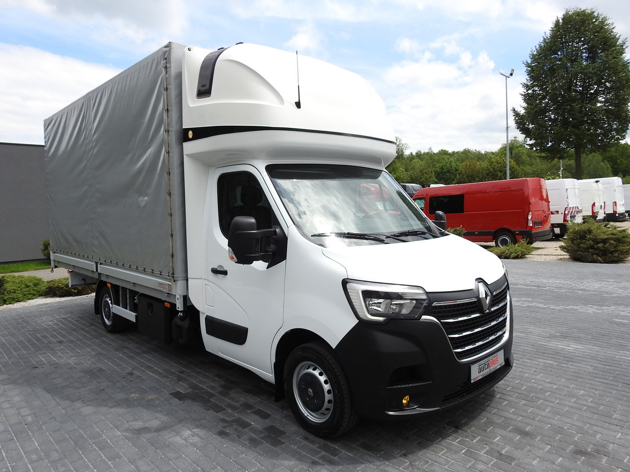 RENAULT MASTER TARPAULIN 10 PALLETS WEBASTO CRUISE CONTROL AIR CONDITIONING LED LIGHTS  165HP - Utilitaire rideaux coulissants (PLSC): photos 4 RENAULT MASTER TARPAULIN 10 PALLETS WEBASTO CRUISE CONTROL AIR CONDITIONING LED LIGHTS  165HP - Utilitaire rideaux coulissants (PLSC): photos 4