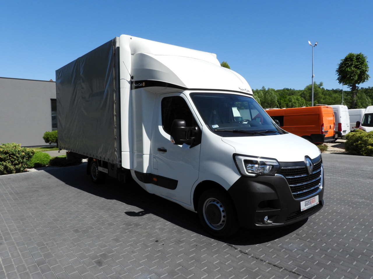 RENAULT MASTER TARPAULIN 10 PALLETS WEBASTO CRUISE CONTROL LED LIGHTS PNEUMATICS AIR CONDITIONING 165HP - Utilitaire rideaux coulissants (PLSC): photos 4 RENAULT MASTER TARPAULIN 10 PALLETS WEBASTO CRUISE CONTROL LED LIGHTS PNEUMATICS AIR CONDITIONING 165HP - Utilitaire rideaux coulissants (PLSC): photos 4