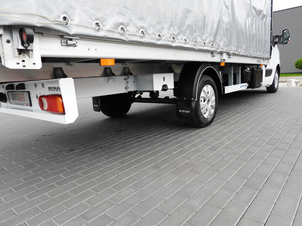 Utilitaire rideaux coulissants (PLSC) RENAULT MASTER TARPAULIN 10 PALLETS WEBASTO CRUISE CONTROL LED LIGHTS PNEUMATICS AIR CONDITIONING  165HP: photos 17