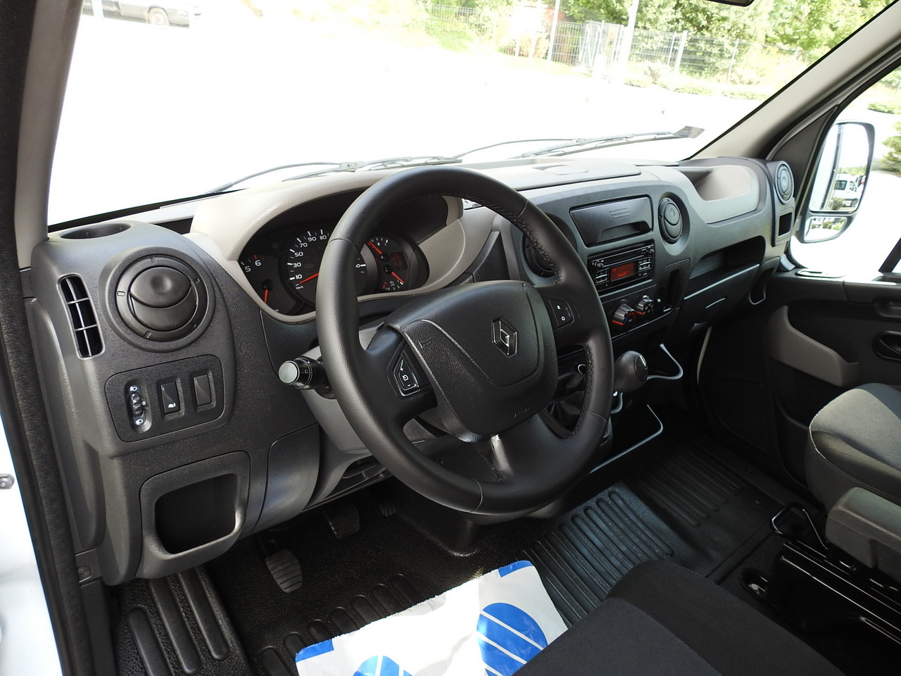 RENAULT MASTER TARPAULIN 8 PALLETS CRUISE CONTROL AIR CONDITIONING 170HP - Utilitaire rideaux coulissants (PLSC): photos 2 RENAULT MASTER TARPAULIN 8 PALLETS CRUISE CONTROL AIR CONDITIONING 170HP - Utilitaire rideaux coulissants (PLSC): photos 2