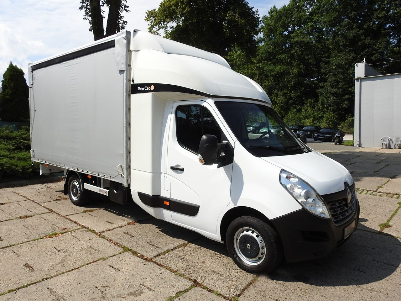RENAULT MASTER TARPAULIN 8 PALLETS WEBASTO CRUISE CONTROL PNEUMATICS AIR CONDITIONING 170HP - Utilitaire rideaux coulissants (PLSC): photos 4 RENAULT MASTER TARPAULIN 8 PALLETS WEBASTO CRUISE CONTROL PNEUMATICS AIR CONDITIONING 170HP - Utilitaire rideaux coulissants (PLSC): photos 4
