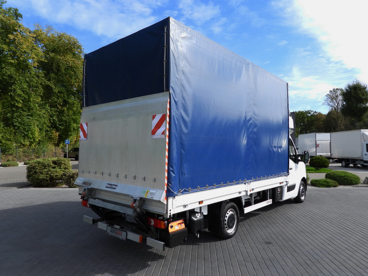 RENAULT MASTER TARPAULIN LIFT 9 PALLETS WEBASTO CRUISE CONTROL LED LIGHTS PNEUMATICS AIR CONDITIONING 165HP - Utilitaire rideaux coulissants (PLSC): photos 3 RENAULT MASTER TARPAULIN LIFT 9 PALLETS WEBASTO CRUISE CONTROL LED LIGHTS PNEUMATICS AIR CONDITIONING 165HP - Utilitaire rideaux coulissants (PLSC): photos 3