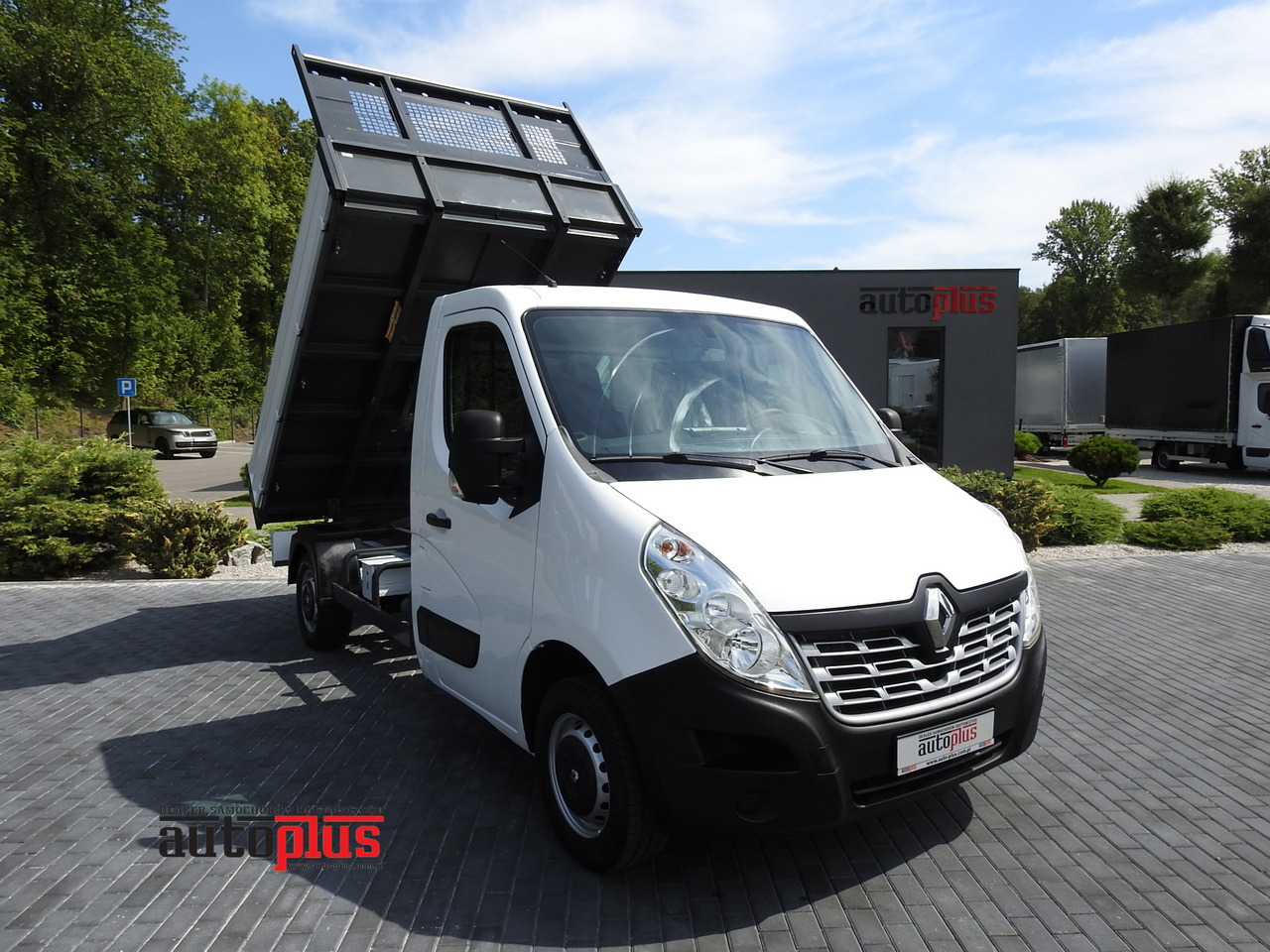 RENAULT MASTER TIPPER 130HP - Utilitaire benne: photos 1 RENAULT MASTER TIPPER 130HP - Utilitaire benne: photos 1