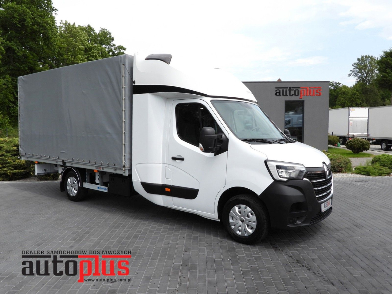 Renault MASTER PRITSCHE PLANE 8 PALETTEN WEBASTO A/C - Utilitaire rideaux coulissants (PLSC), Utilitaire double cabine: photos 1 Renault MASTER PRITSCHE PLANE 8 PALETTEN WEBASTO A/C - Utilitaire rideaux coulissants (PLSC), Utilitaire double cabine: photos 1